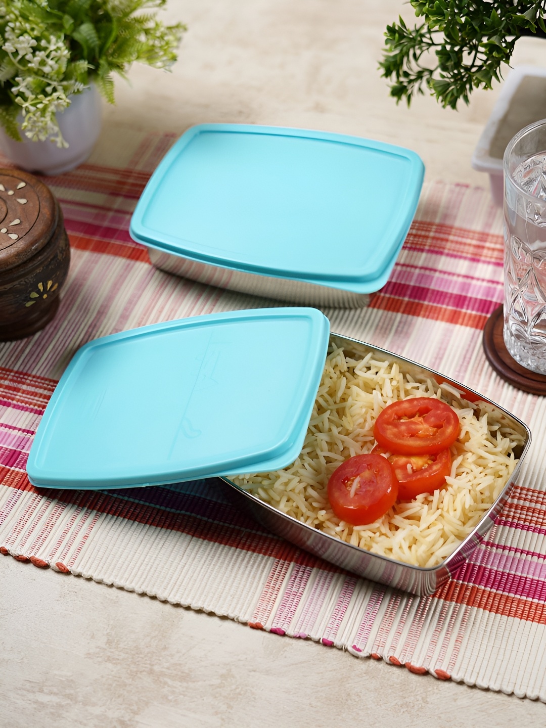 

Aura Blue 2 Pieces Stainless Steel Dishwasher Safe Lunch Box-400 ml Each