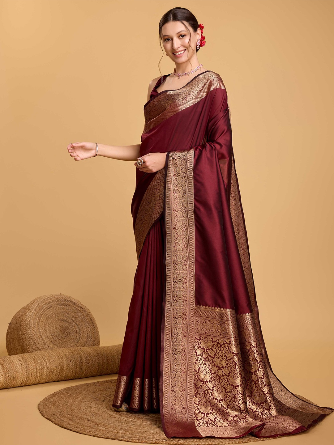 

Mitera Ethnic Motif Zari Woven Banarasi Saree with Blouse, Maroon