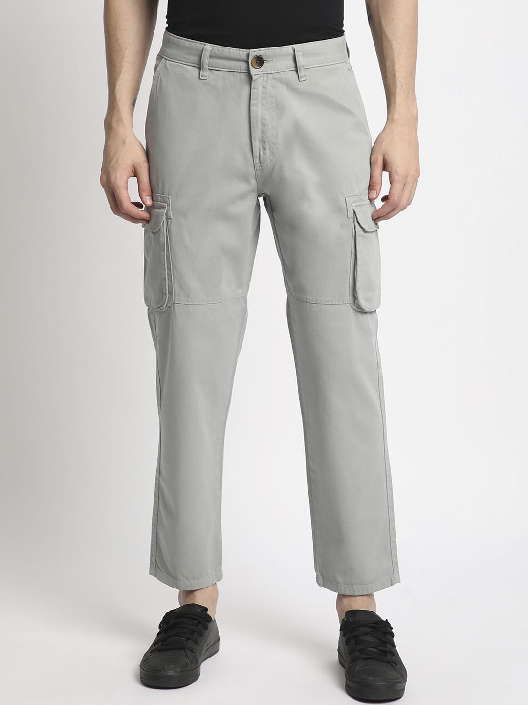 

The Roadster Lifestyle Co Men Mid Rise Pure Cotton Cargo Trouser, Grey