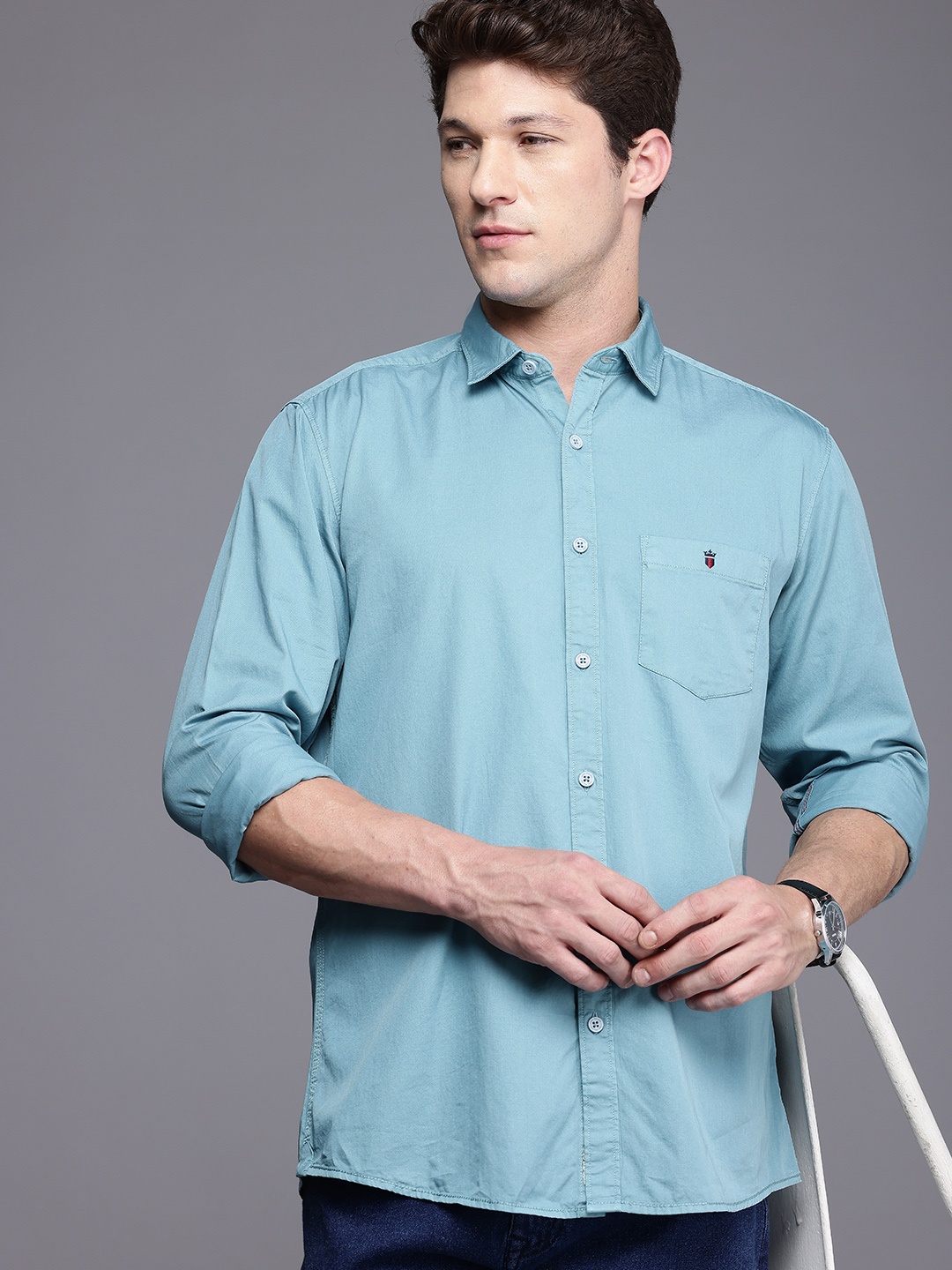

Louis Philippe Jeans Slim Fit Cutaway Collar Pure Cotton Casual Shirt, Blue
