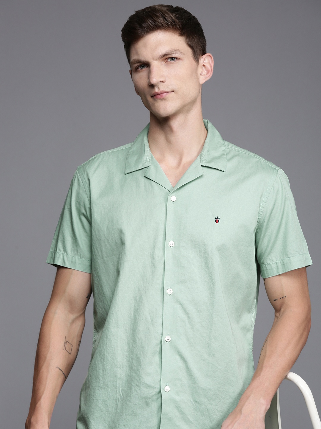 

Louis Philippe Jeans Slim Fit Opaque Pure Cotton Casual Shirt, Green