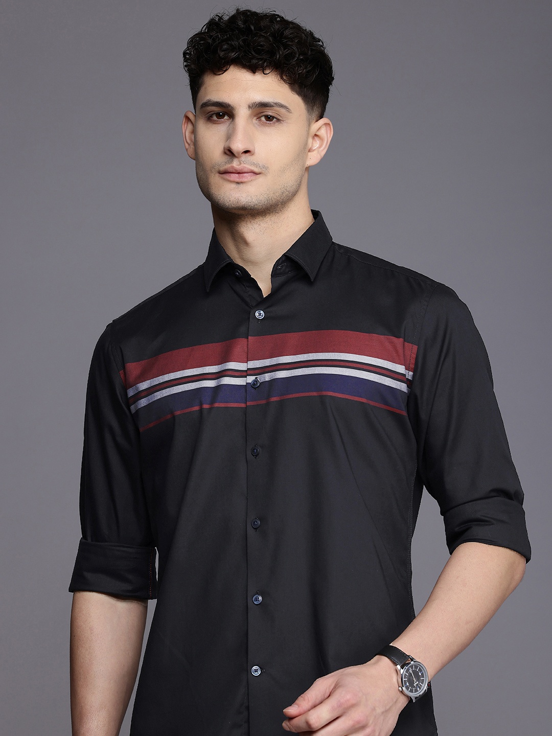 

Louis Philippe Sport Slim Fit Horizontal Stripes Pure Cotton Casual Shirt, Navy blue
