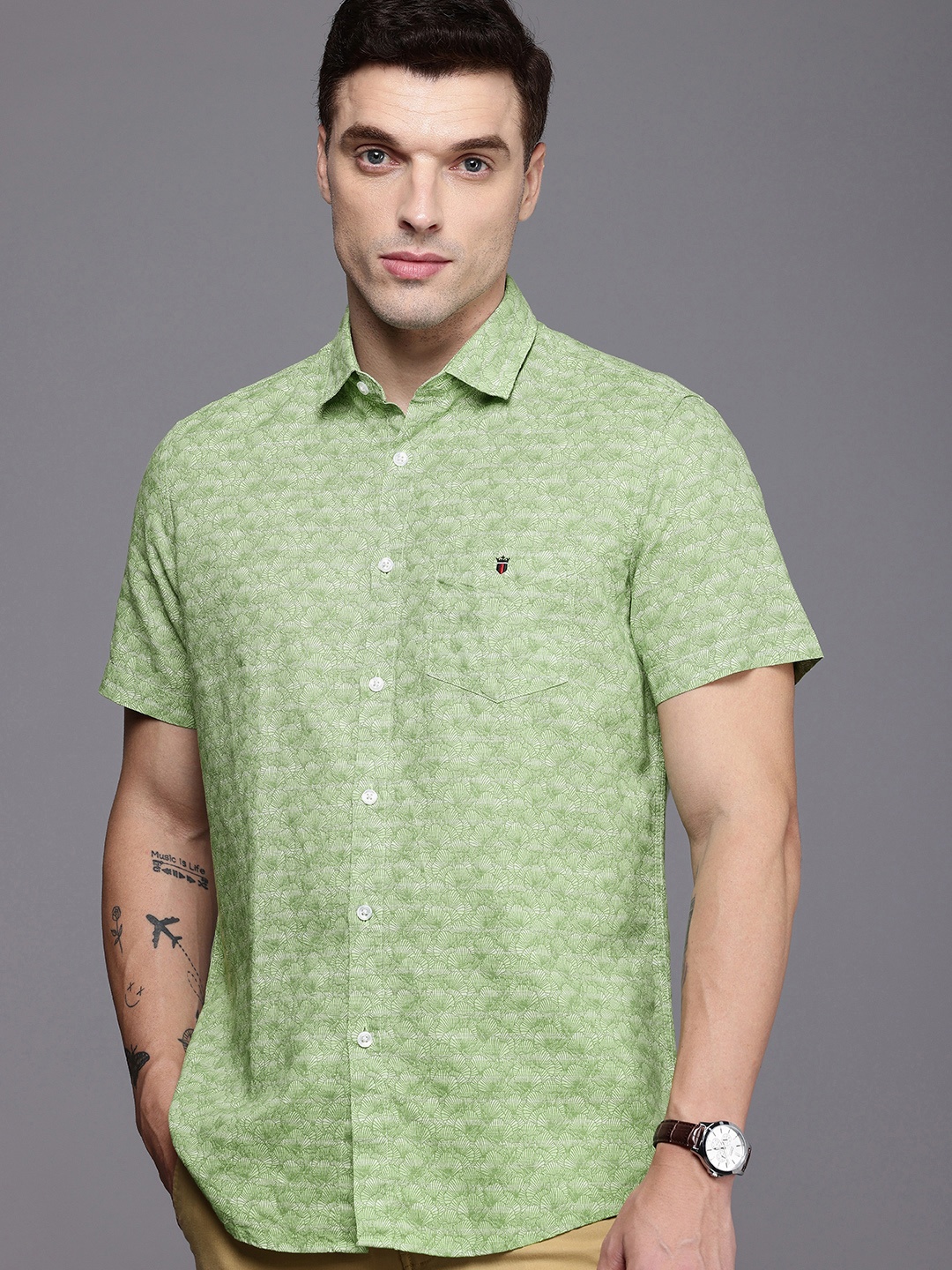 

Louis Philippe Sport Slim Fit Floral Printed Casual Shirt, Green