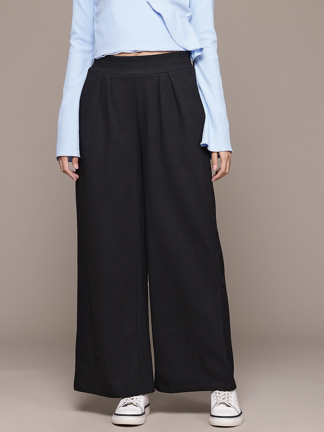 

The Roadster Lifestyle Co. Pleated Wide Leg Trousers, Black