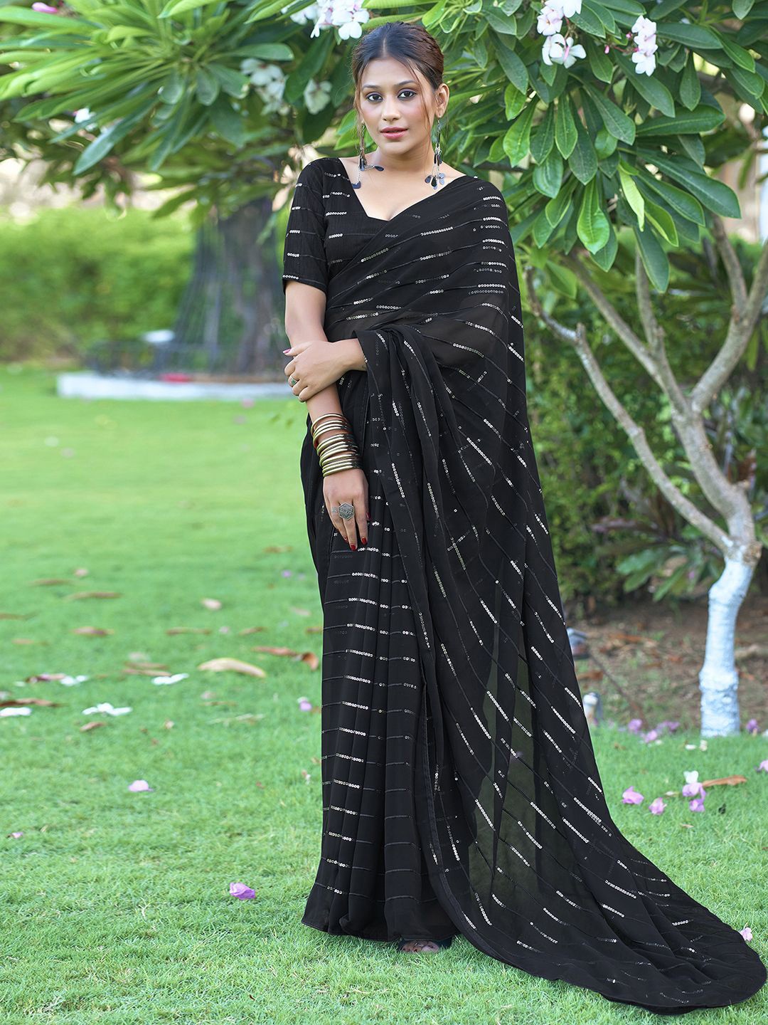 

Mitera Embellished Sequinned Pure Georgette Saree, Black