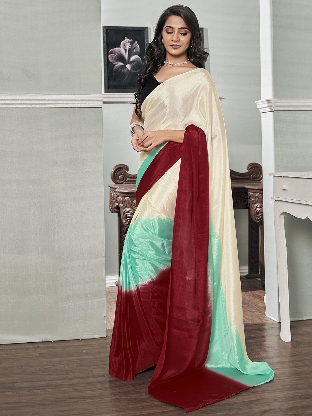 

Mitera Ombre Pure Chiffon Ready to Wear Saree, Red