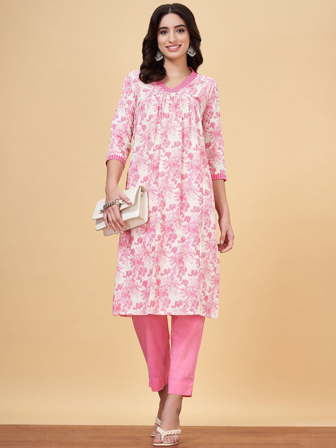 

YU by Pantaloons Paisley Embroidered Flared Sleeves Mirror Work Kurta, Pink