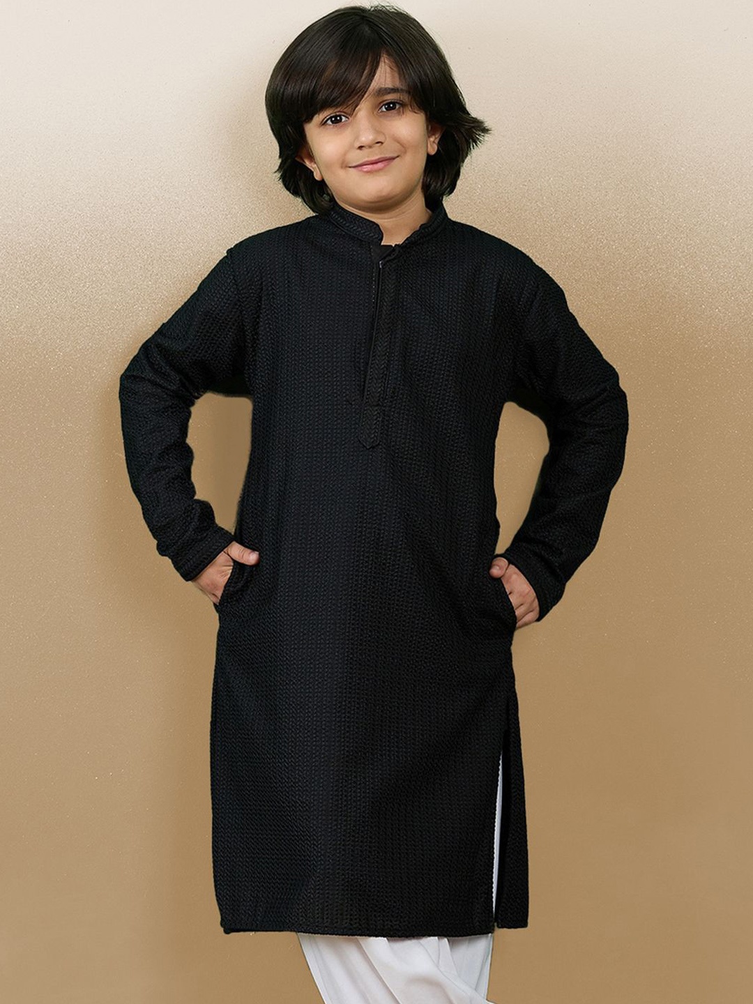 

Sanwara Dapper & Dazzling Boys Embroidered Thread Work Cotton Kurta, Black