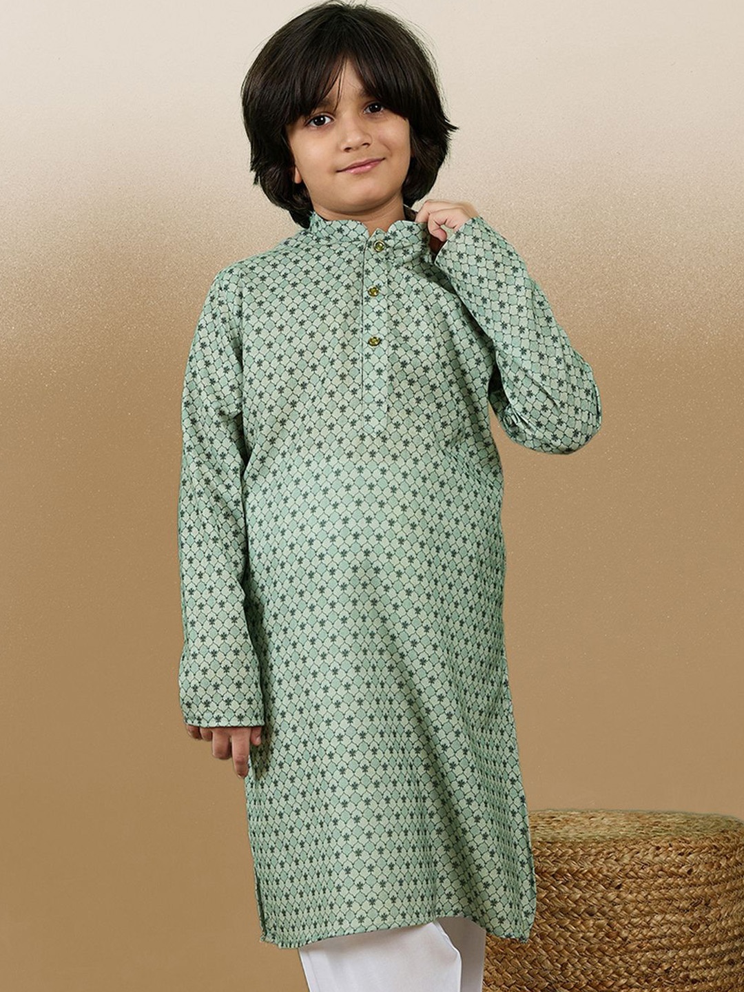 

Sanwara Dapper & Dazzling Boys Mandarin Collar Geometric Cotton Straight Kurta, Green
