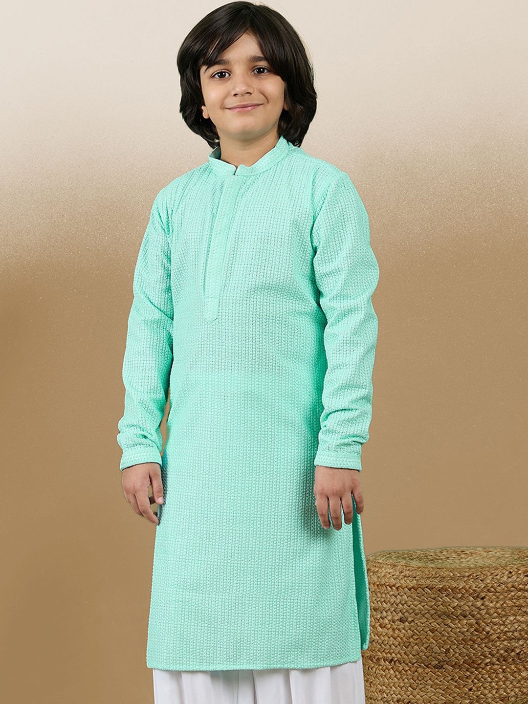 

Sanwara Dapper & Dazzling Boys Mandarin Collar Cotton Straight Kurta, Green