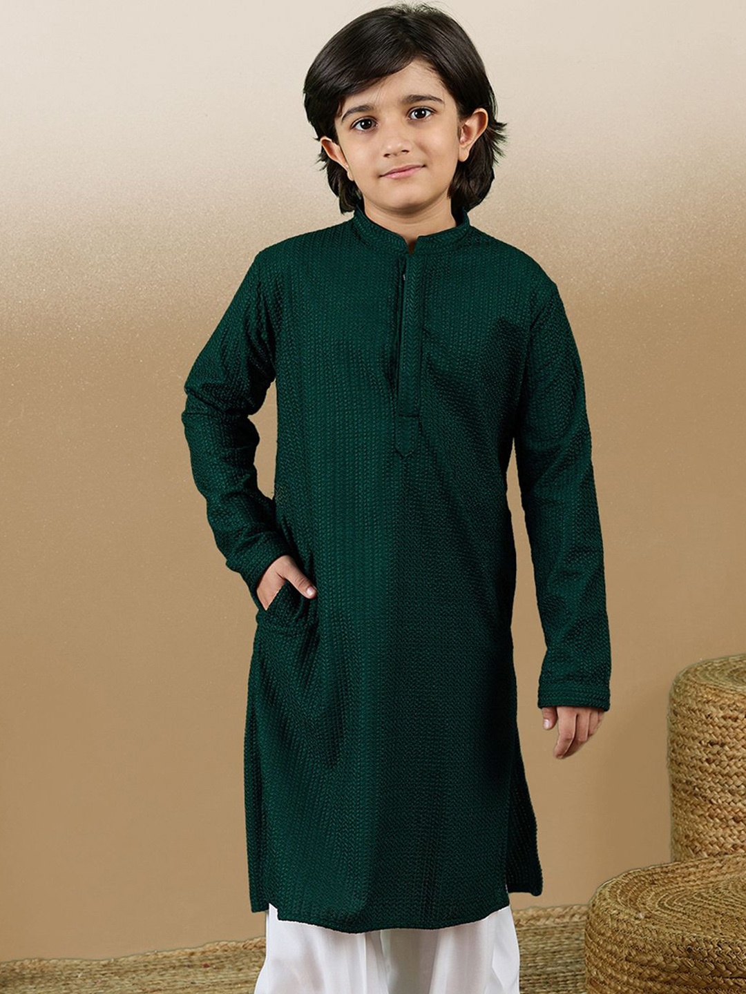 

Sanwara Dapper & Dazzling Boys Thread Work Cotton Straight Kurta, Green