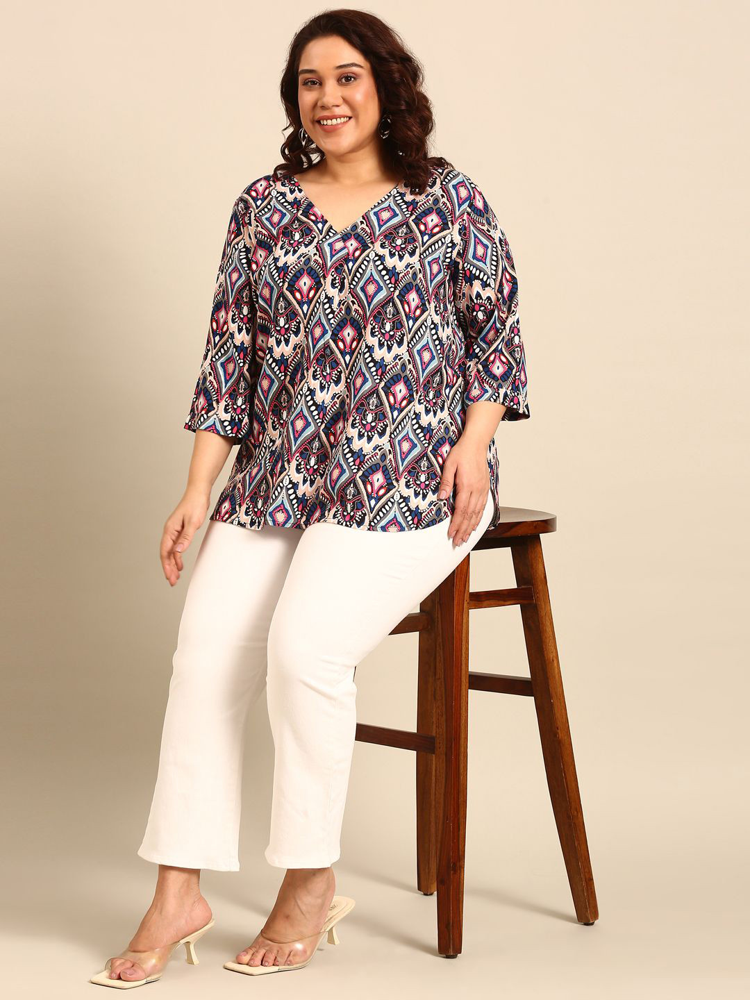 

The Pink Moon Women Plus Size Abstract Printed Longline Top, Navy blue