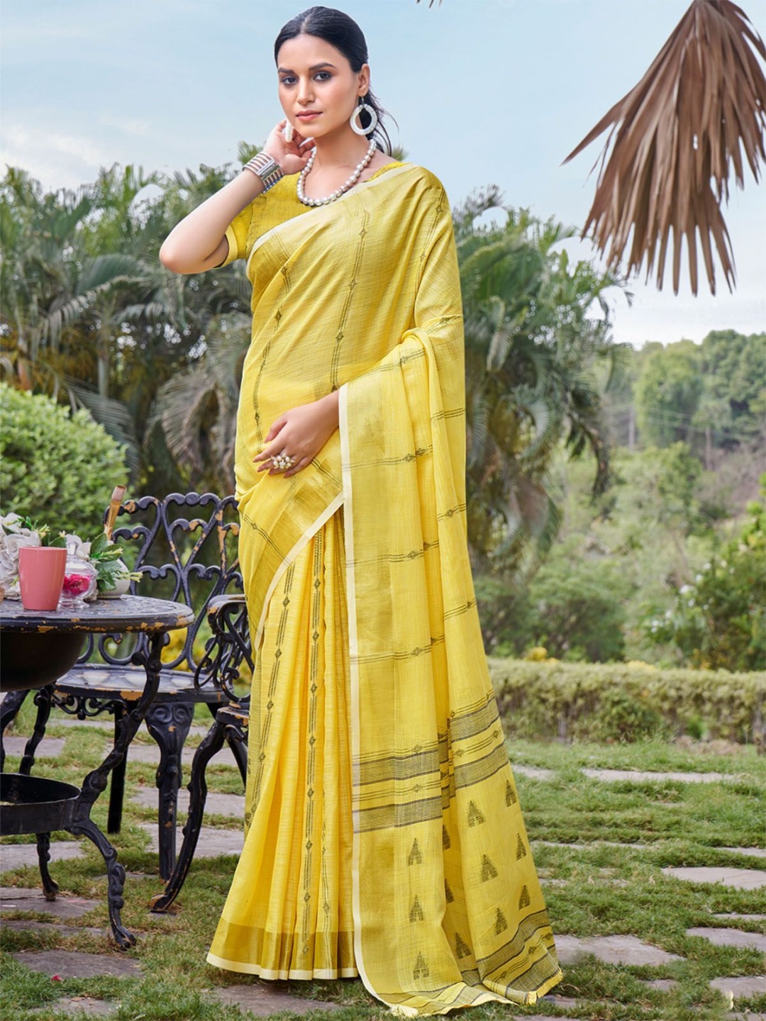 

ODETTE Woven Design Saree With Blouse Piece, Yellow