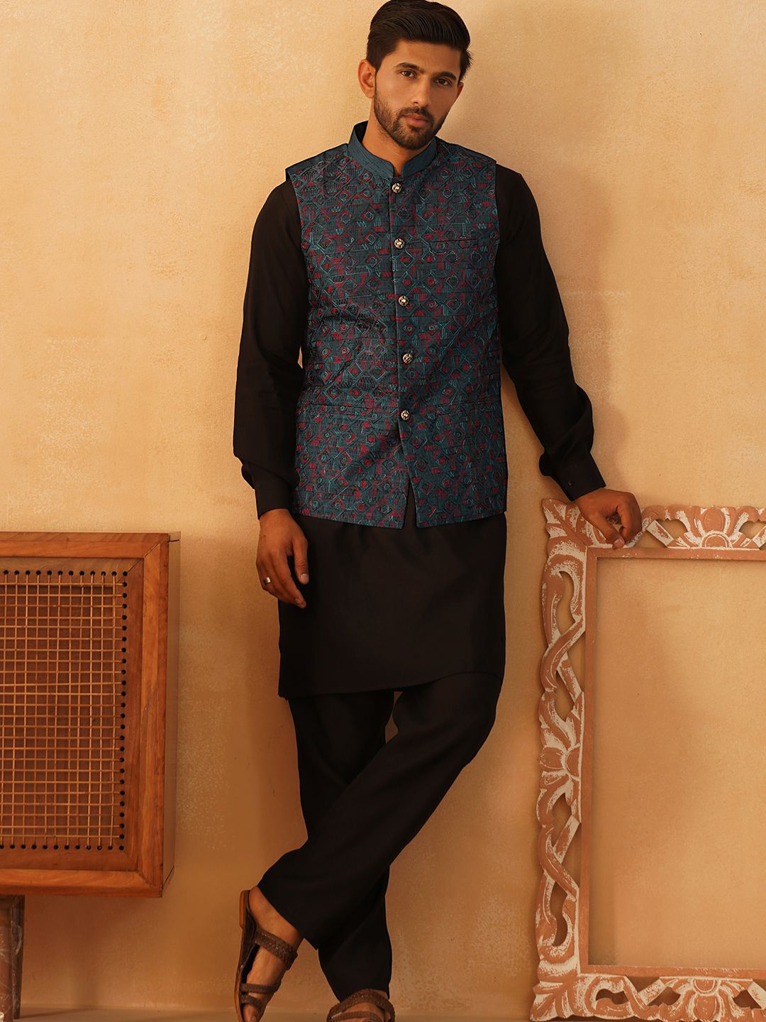 

Jompers Mandarin Collar Thread Work Straight Kurta With Pyjamas, Teal