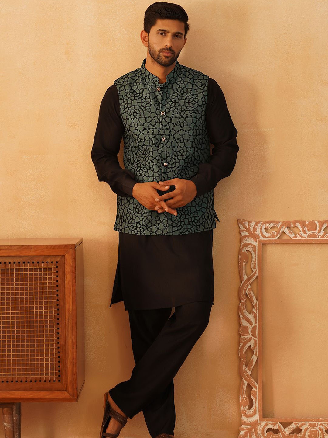 

Jompers Mandarin Collar Thread Work Straight Kurta With Trousers, Teal