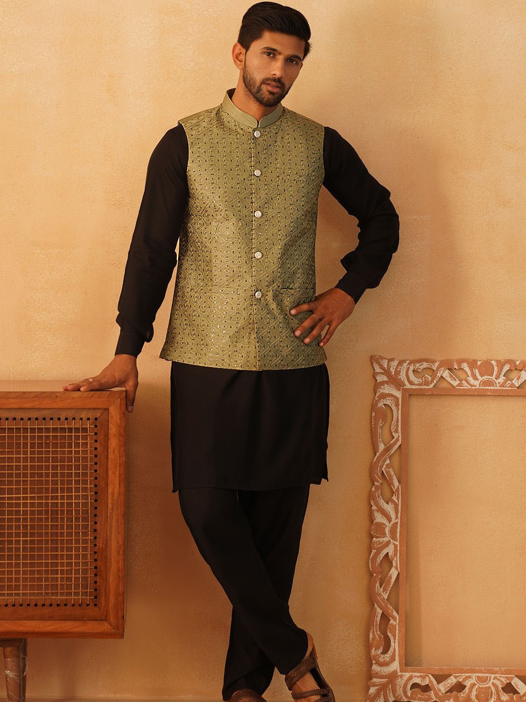 

Jompers Mandarin Collar Thread Work Straight Kurta With Trousers, Olive