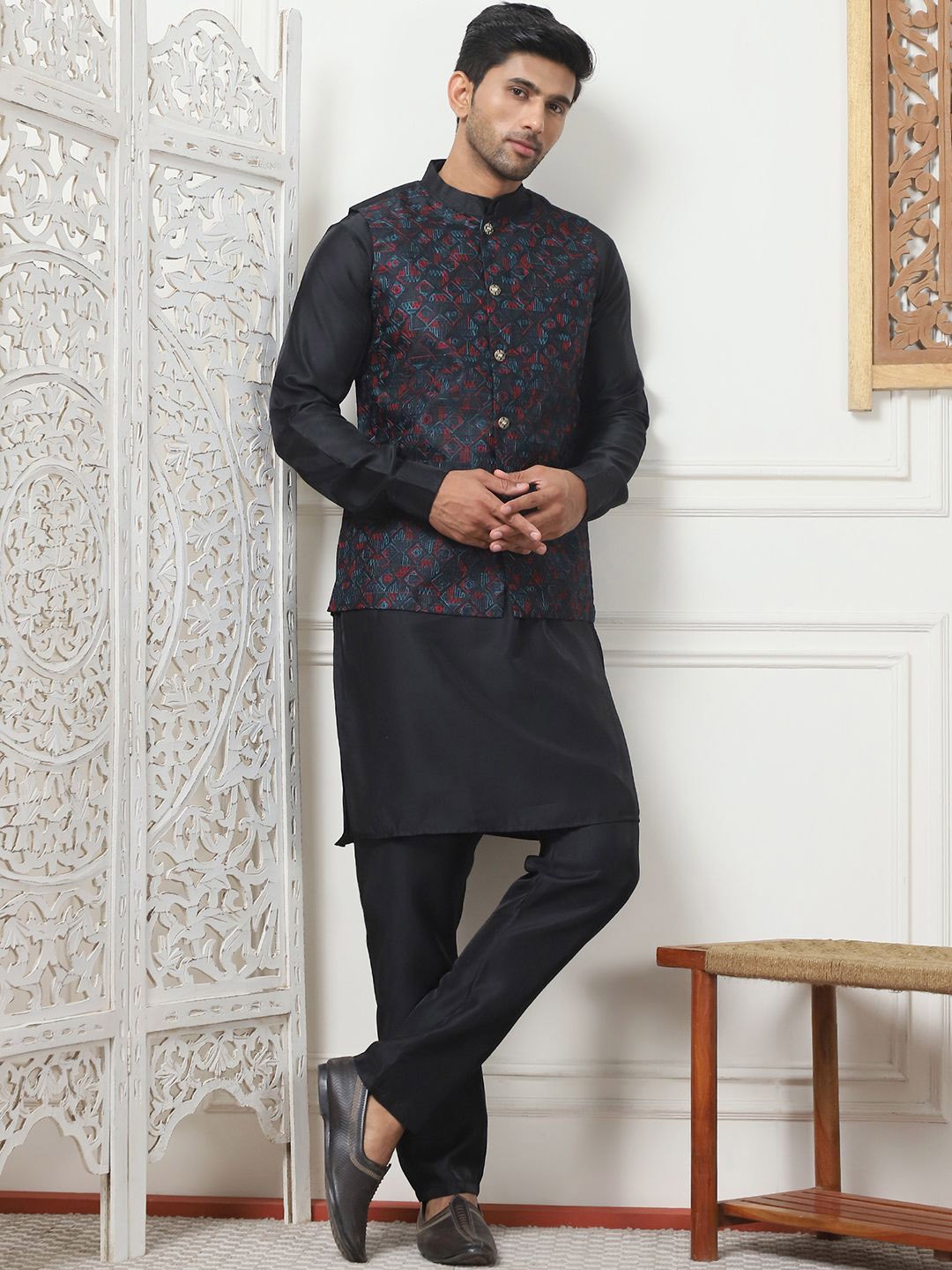 

Jompers Mandarin Collar Thread Work Straight Kurta With Pyjama Set, Black