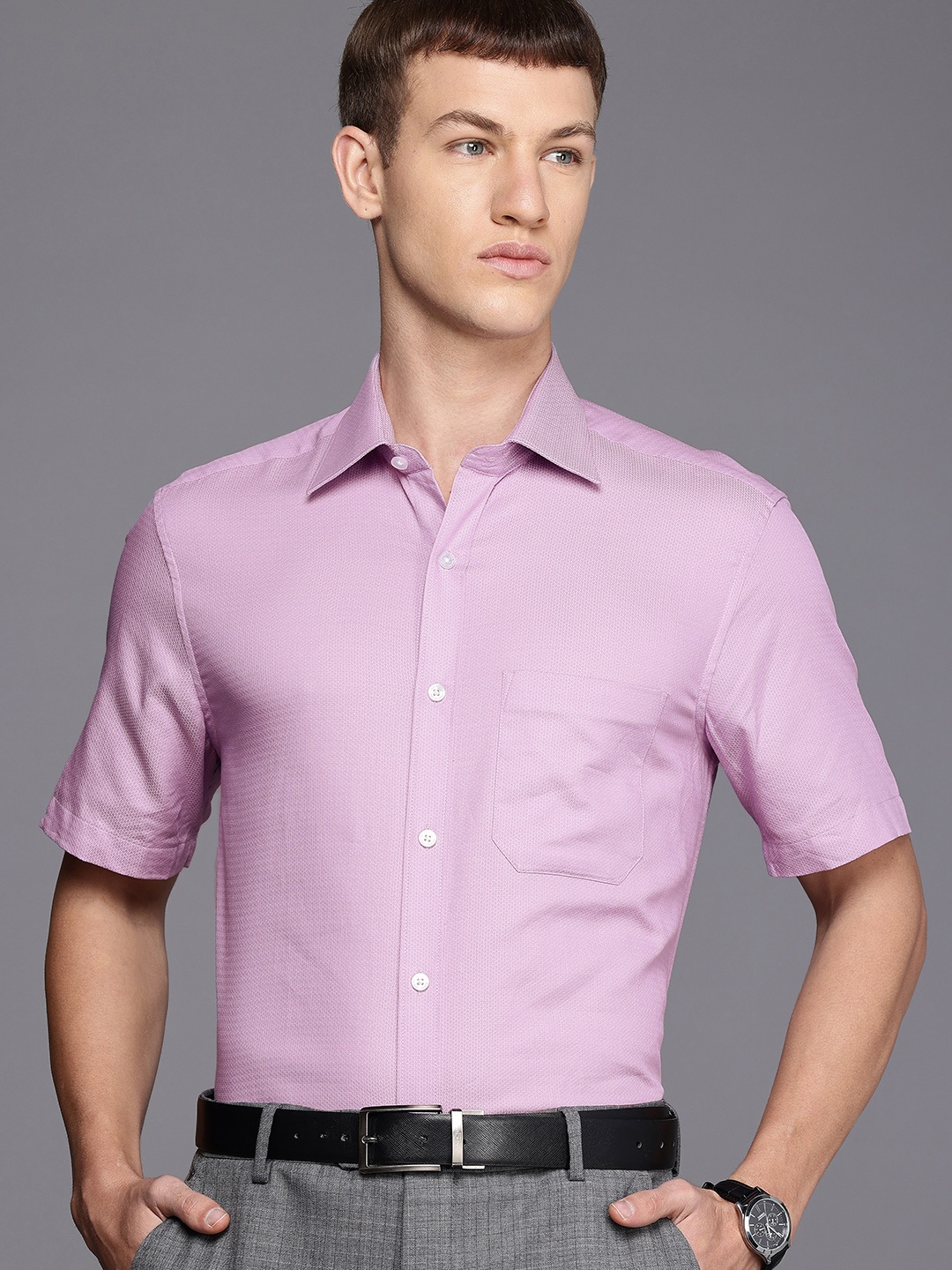 

Louis Philippe Classic Textured Cutaway Collar Pure Cotton Formal Shirt, Lavender