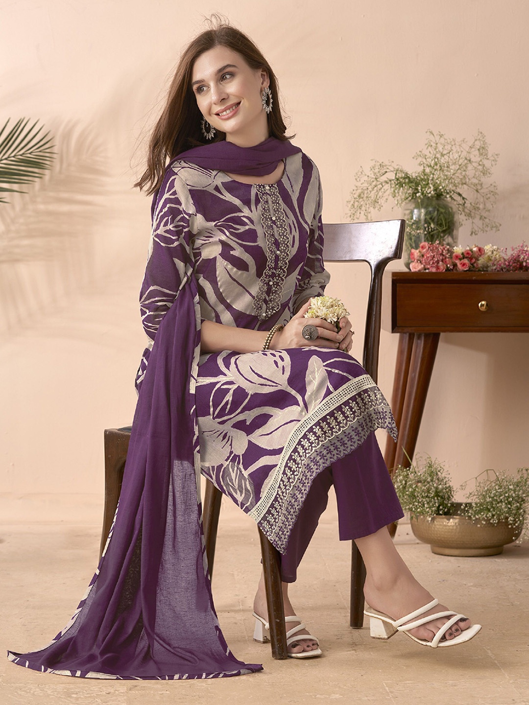 

Anouk Floral Printed Thread Work Pure Cotton Straight Kurta With Trousers & Dupatta, Purple