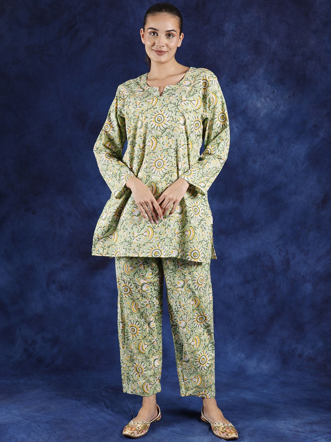 

Exotic India Floral Printed Top With Trouser Co-Ords, Green