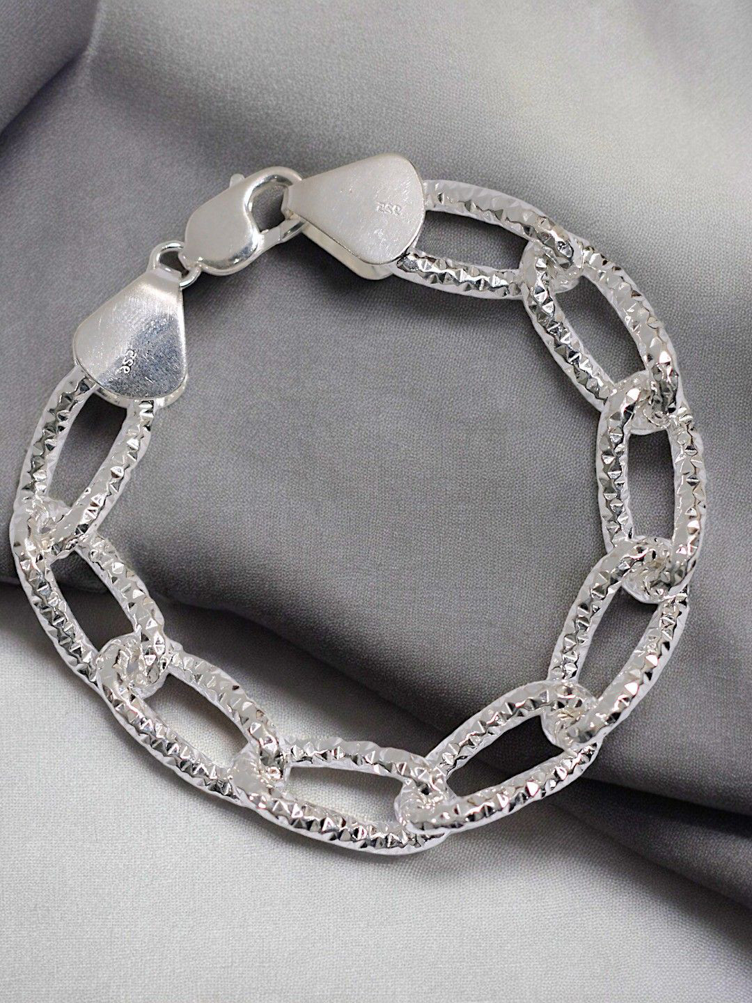

Taraash Men 925 Sterling Silver Link Bracelet