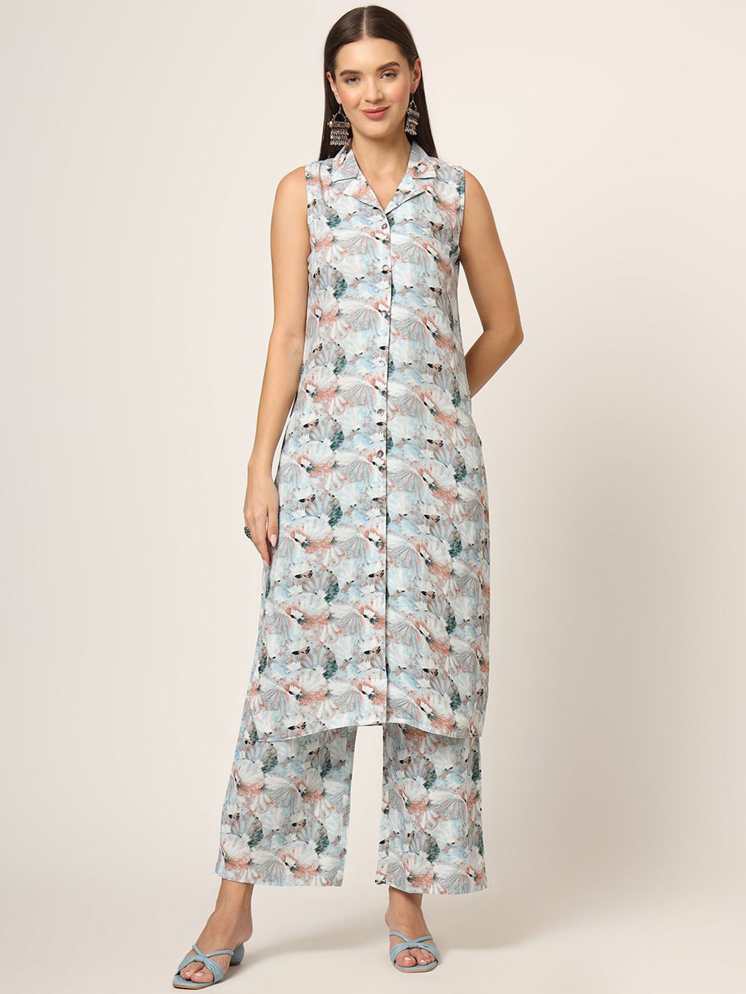 

Divena Floral Printed Lapel Collar Sleeveless Straight Kurta With Trouser, Blue