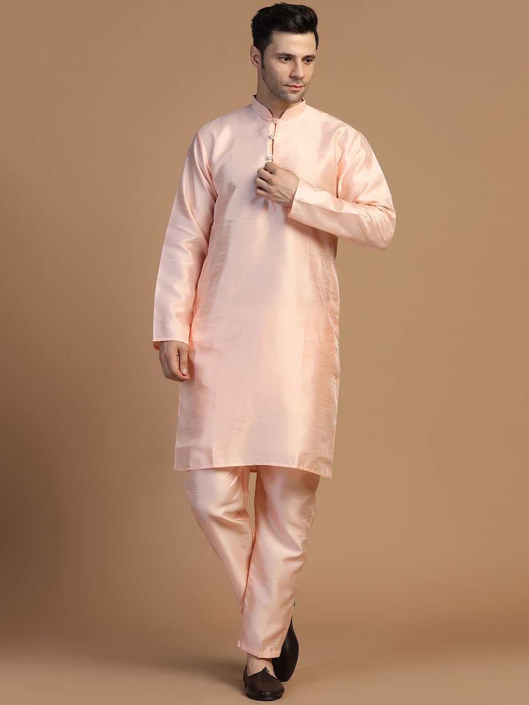 

TAHVO Mandarin Collar Dupion Silk Straight Kurta With Trouser, Peach