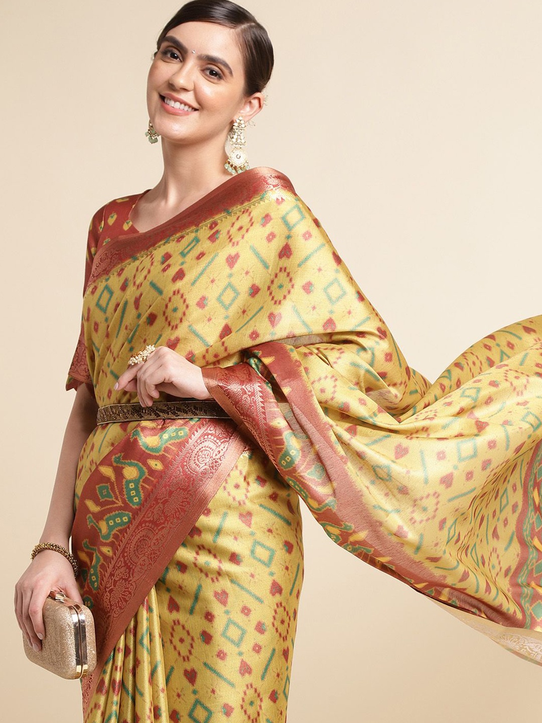 

Ishin Ethnic Motifs Kanjeevaram Saree, Yellow