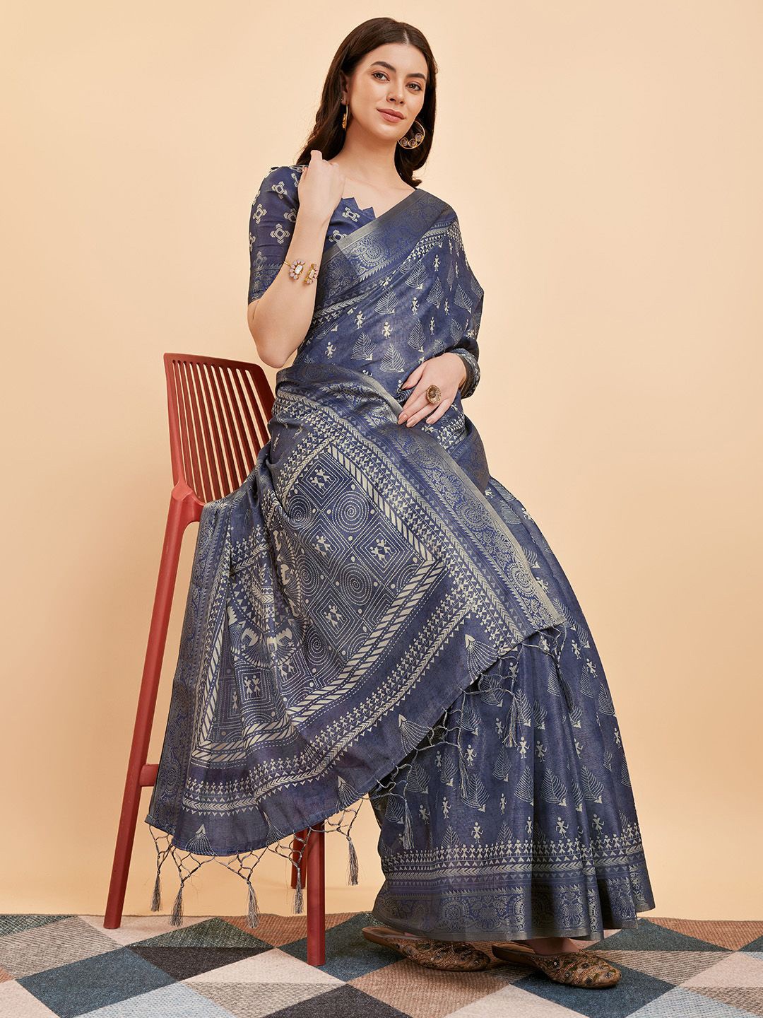 

Ishin Ethnic Motifs Woven Design Kanjeevaram Saree, Navy blue
