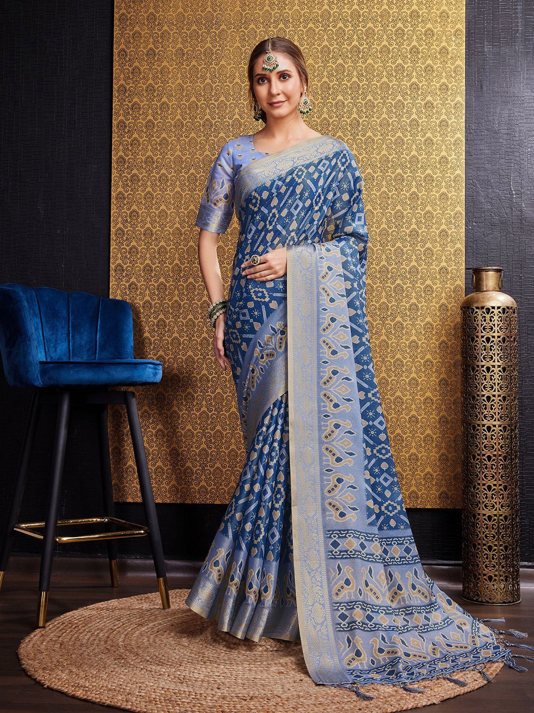 

Ishin Ethnic Motifs Kanjeevaram Saree, Blue
