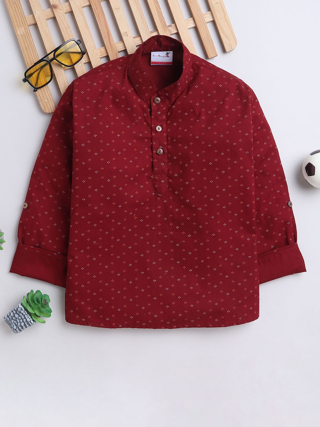 

BAATCHEET Boys Ethnic Motifs Printed Band Collar Pure Cotton Straight Kurta, Red