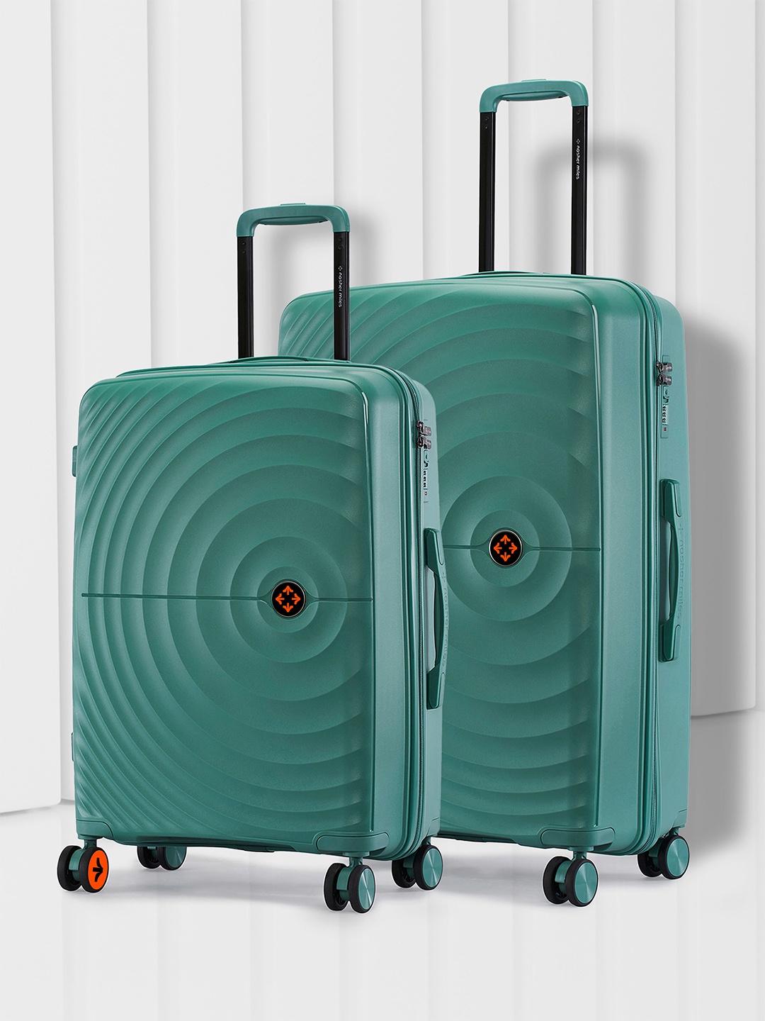 

Nasher Miles Seattle Hard-Sided Polypropylene Set of 2 M/L Dark Green Trolley Bags 65-75cm