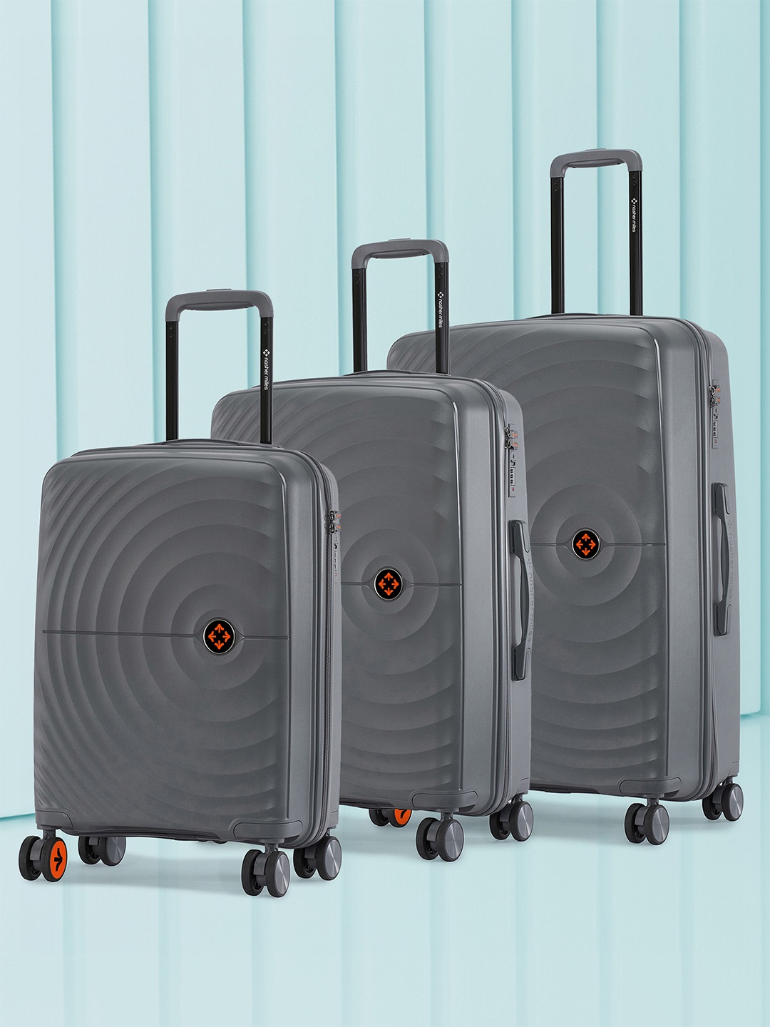 

Nasher Miles Seattle Hard-Sided Polypropylene Set of 3 S/M/L Grey Trolley Bags 55-65-75 cm