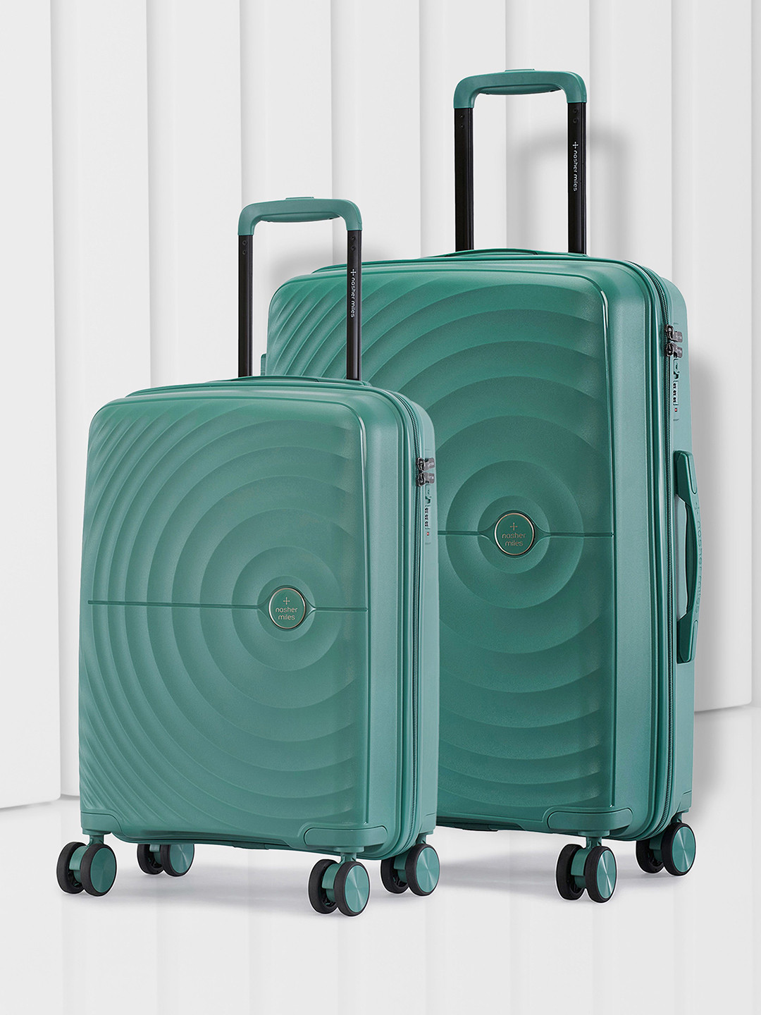 

Nasher Miles Seattle Hard-Sided Polypropylene Set of 2 S/M Dark Green Trolley Bags 55-65cm