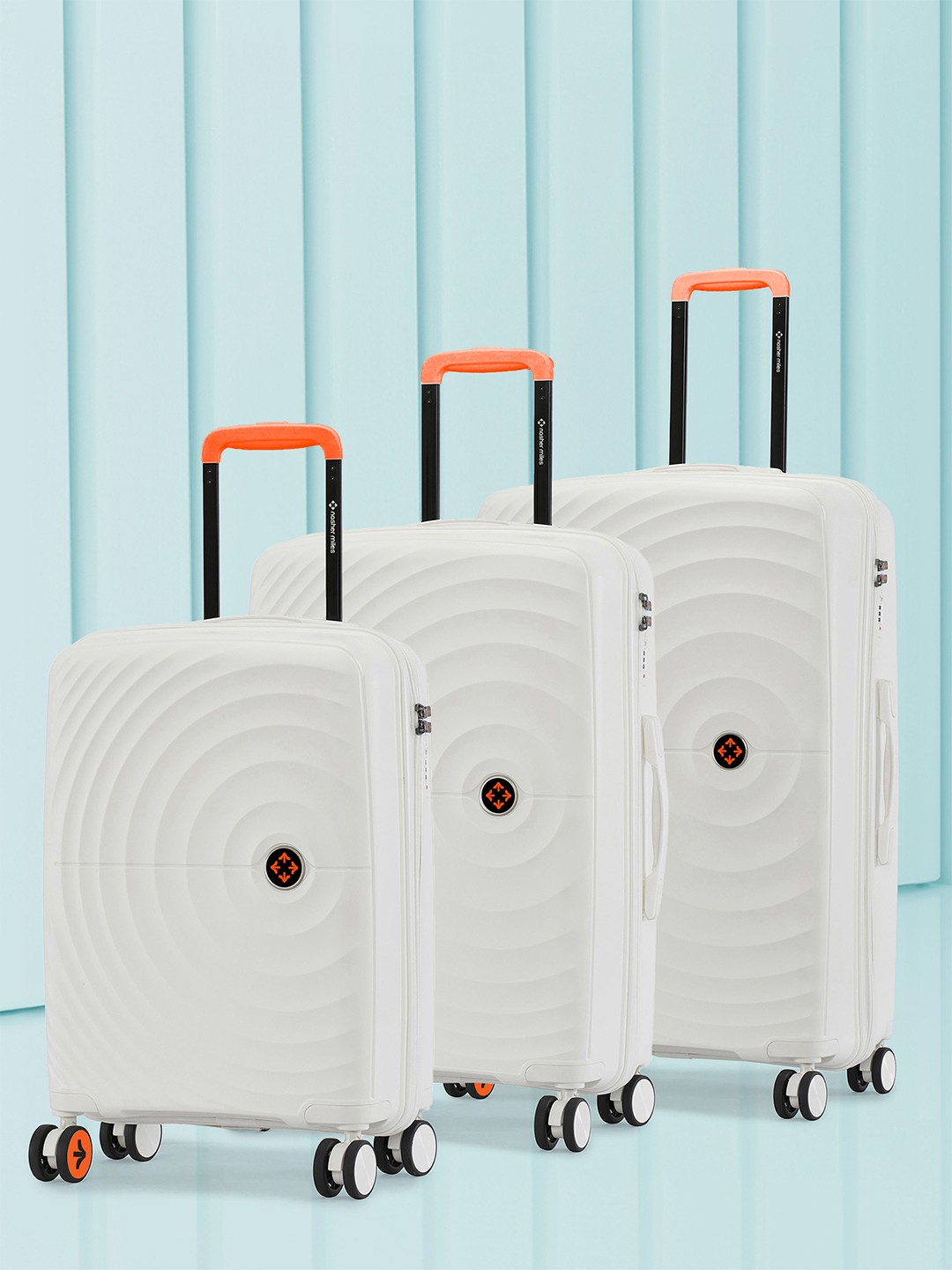 

Nasher Miles Seattle Hard-Sided Polypropylene Set of 3 S/M/L White Trolley Bags 55-65-75cm