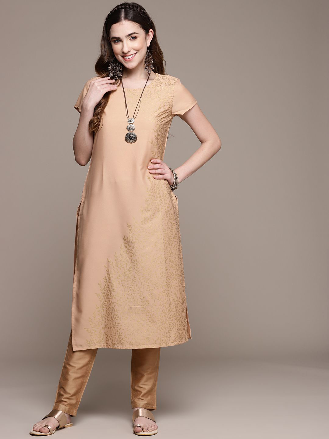 

ZIYAA Peach Floral Printed Round Neck Short Sleeves Straight Kurta