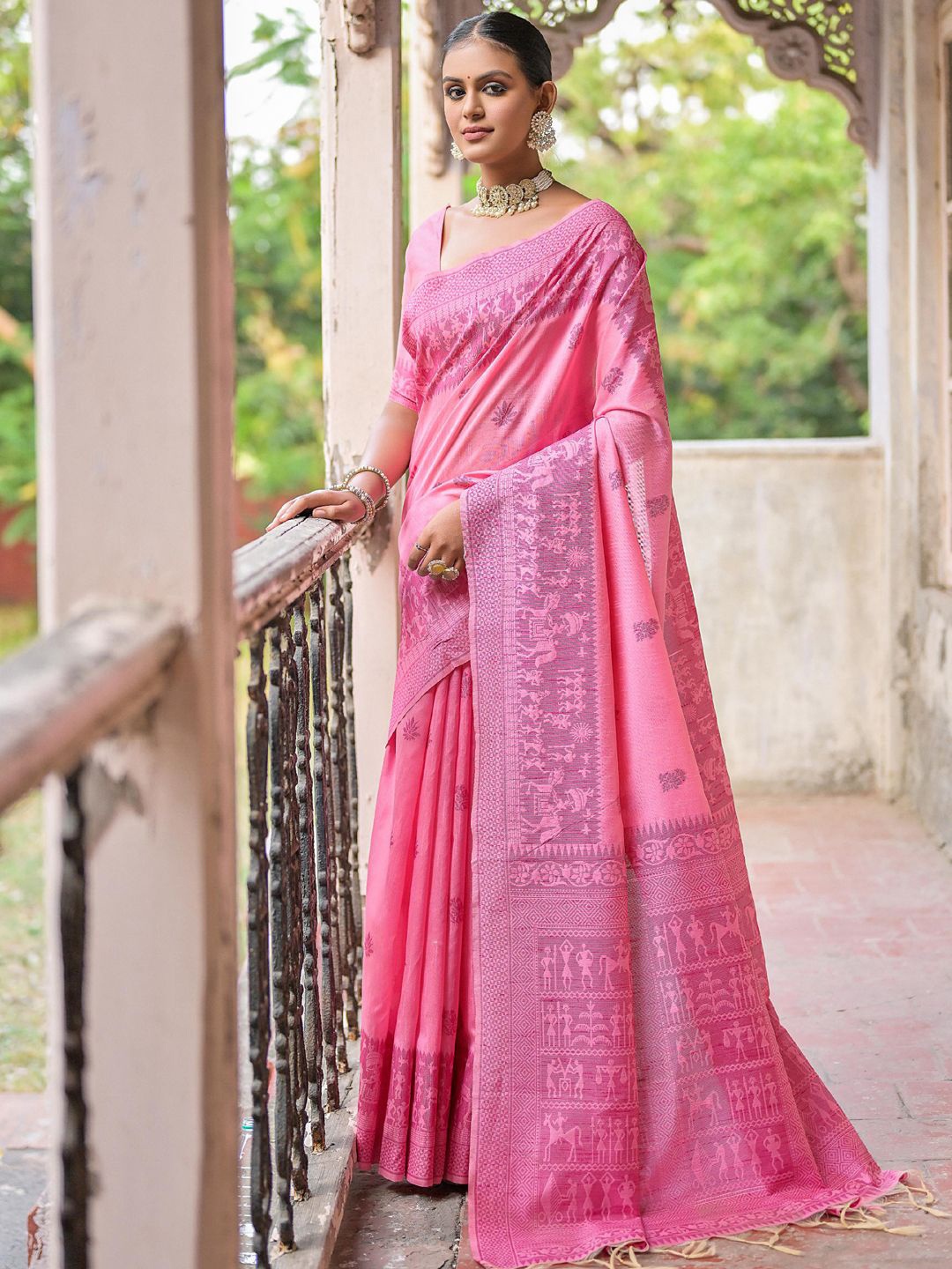 

Mitera Embroidered Woven Design Saree, Pink