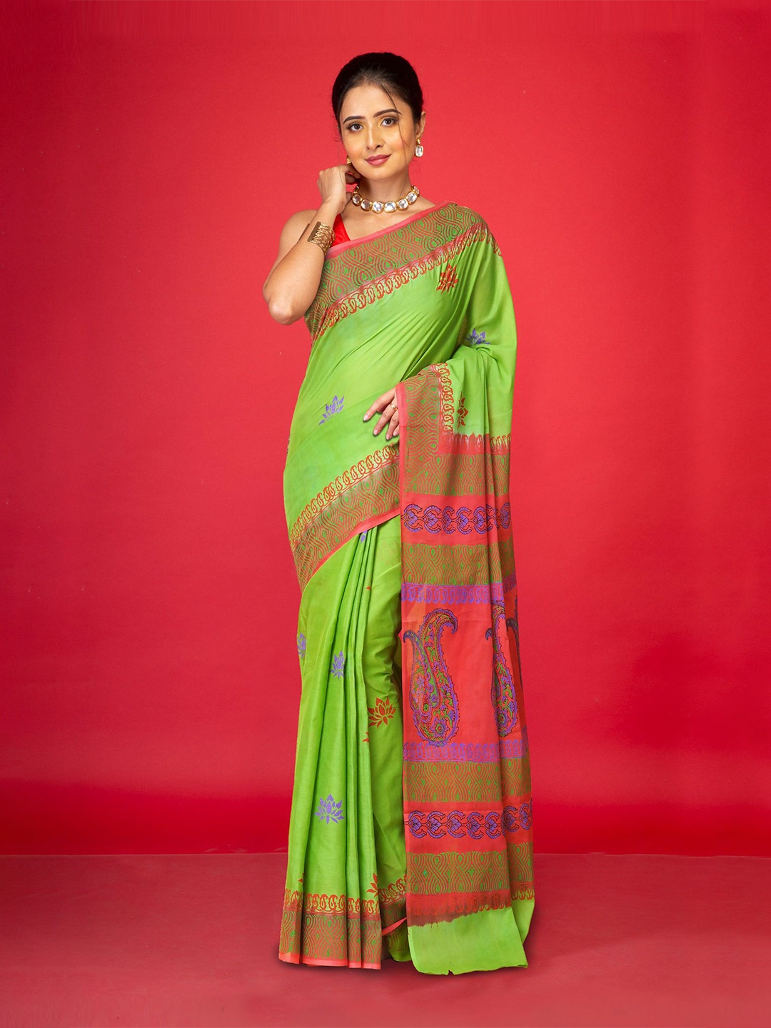 

Unnati Silks Ethnic Motifs Pure Cotton Handloom Block Print Saree, Green