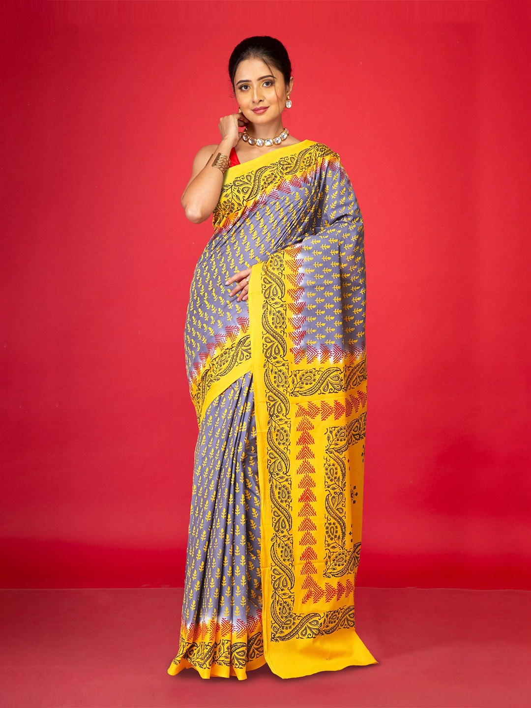 

Unnati Silks Ethnic Motifs Pure Cotton Handloom Block Print Saree, Grey