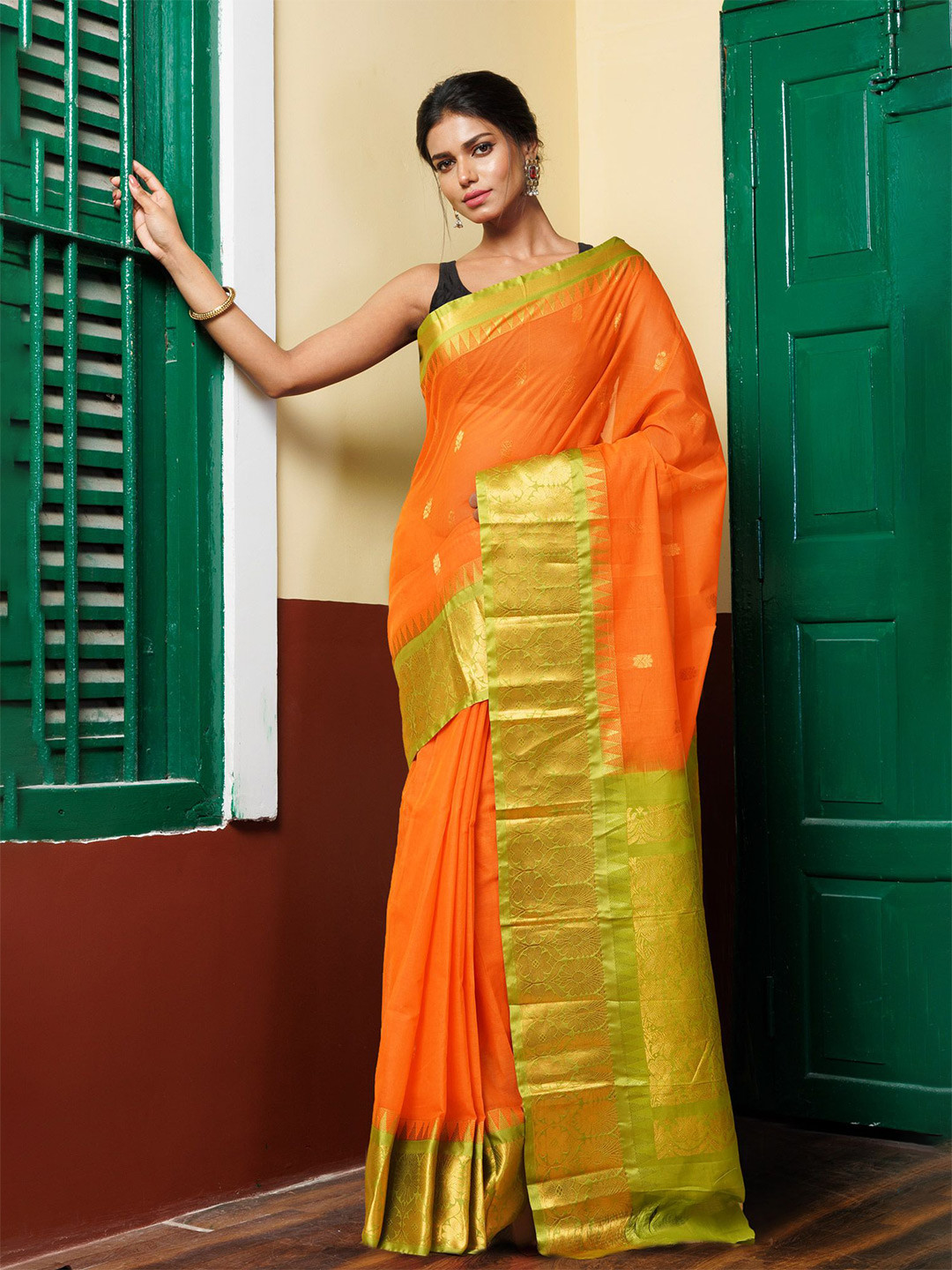 

Unnati Silks Woven Design Zari Pure Cotton Handloom Gadwal Saree, Orange