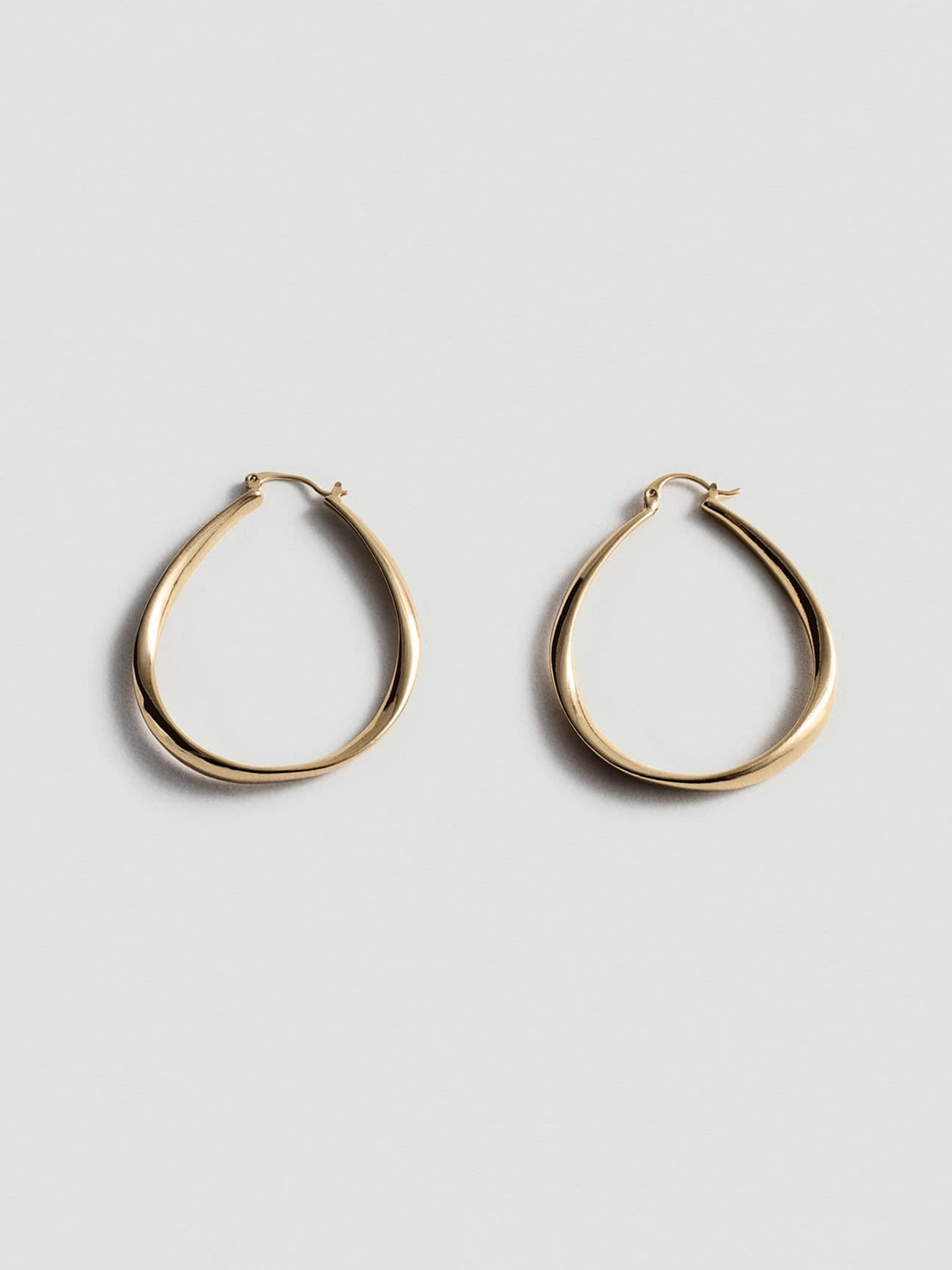 

MANGO Oval Shaped Hoop Earrings, Gold