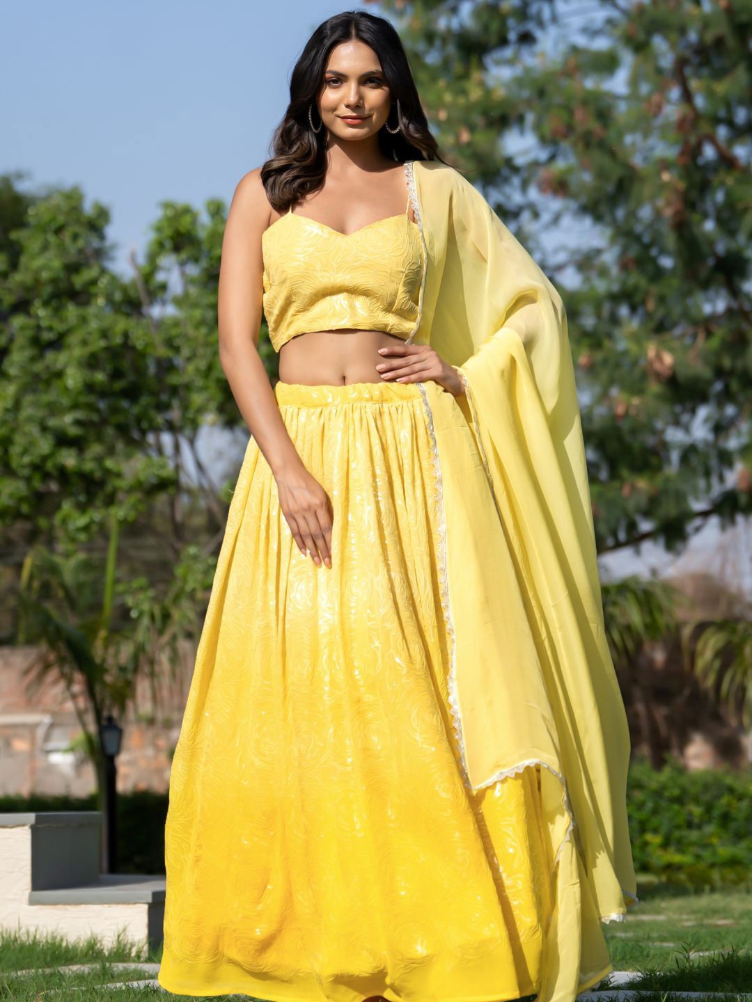 

HOUSE OF JAMOTI Embellished Sequinned Ready to Wear Lehenga & Blouse With Dupatta, Yellow