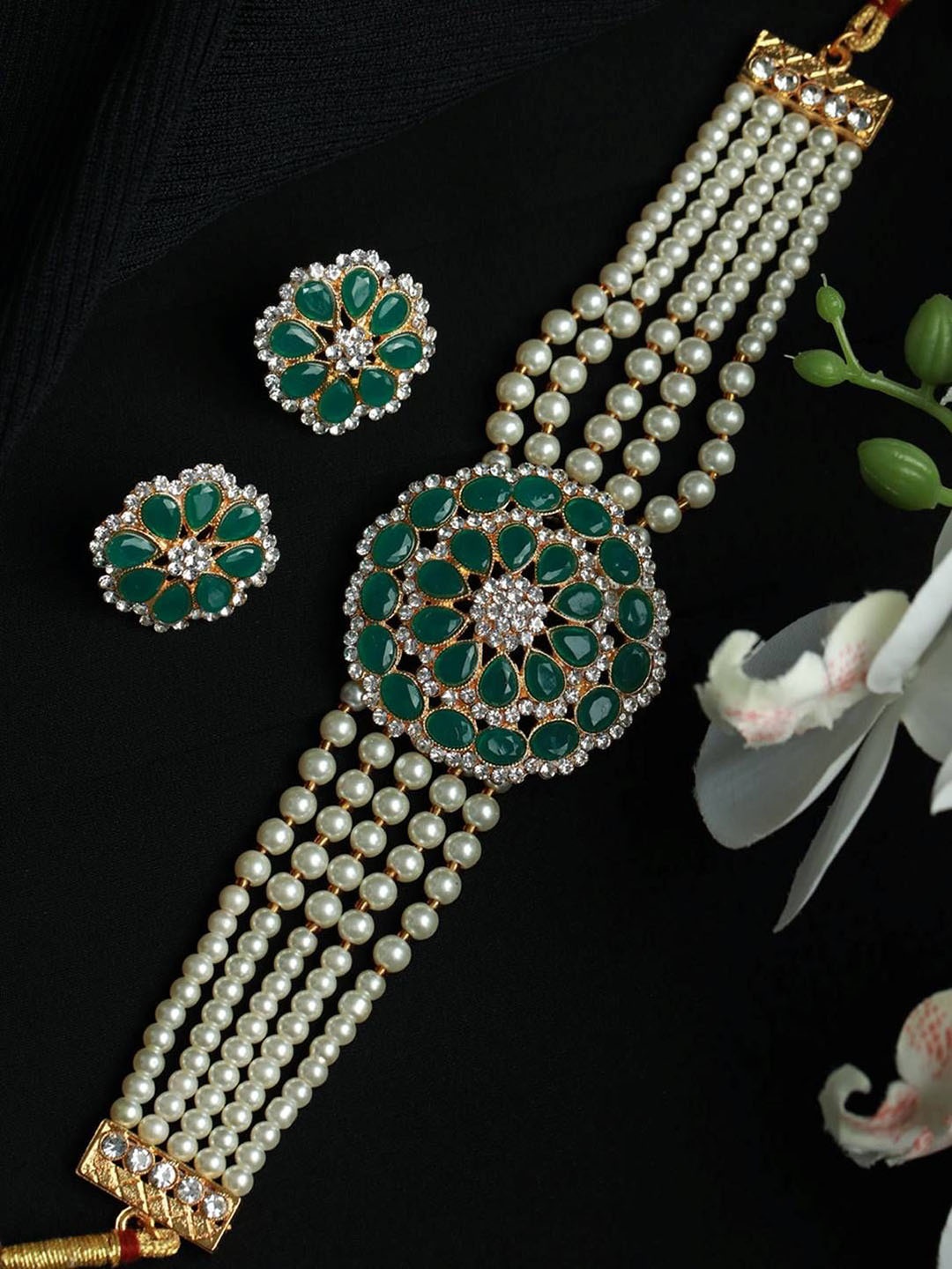 

The Pari Gold-Plated Stone-Studded & Beaded JJewellery Set, Green