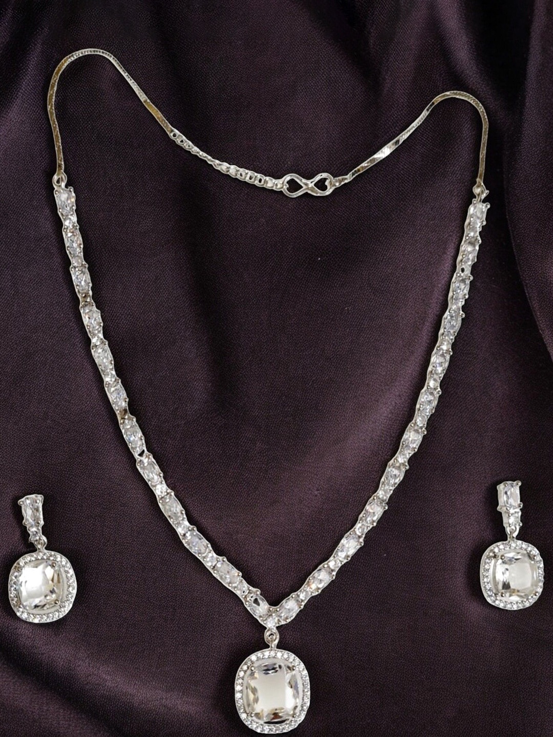 

The Pari Rhodium-Plated Stone-Studded Jewellery Set, Silver