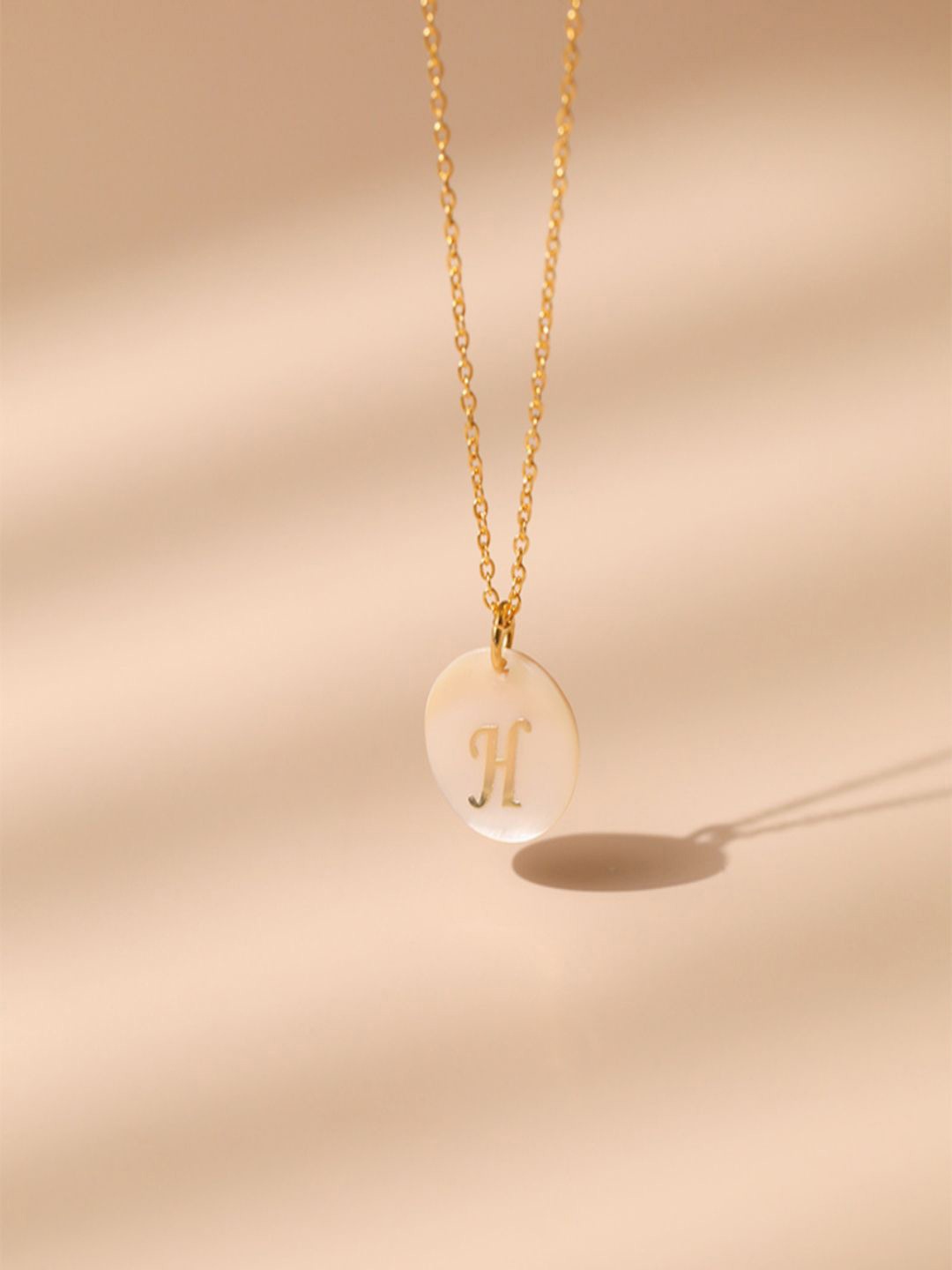 

AQUASTREET 18K Gold-Plated Waterproof Antitarnish Letter H Initial Pendant Necklace