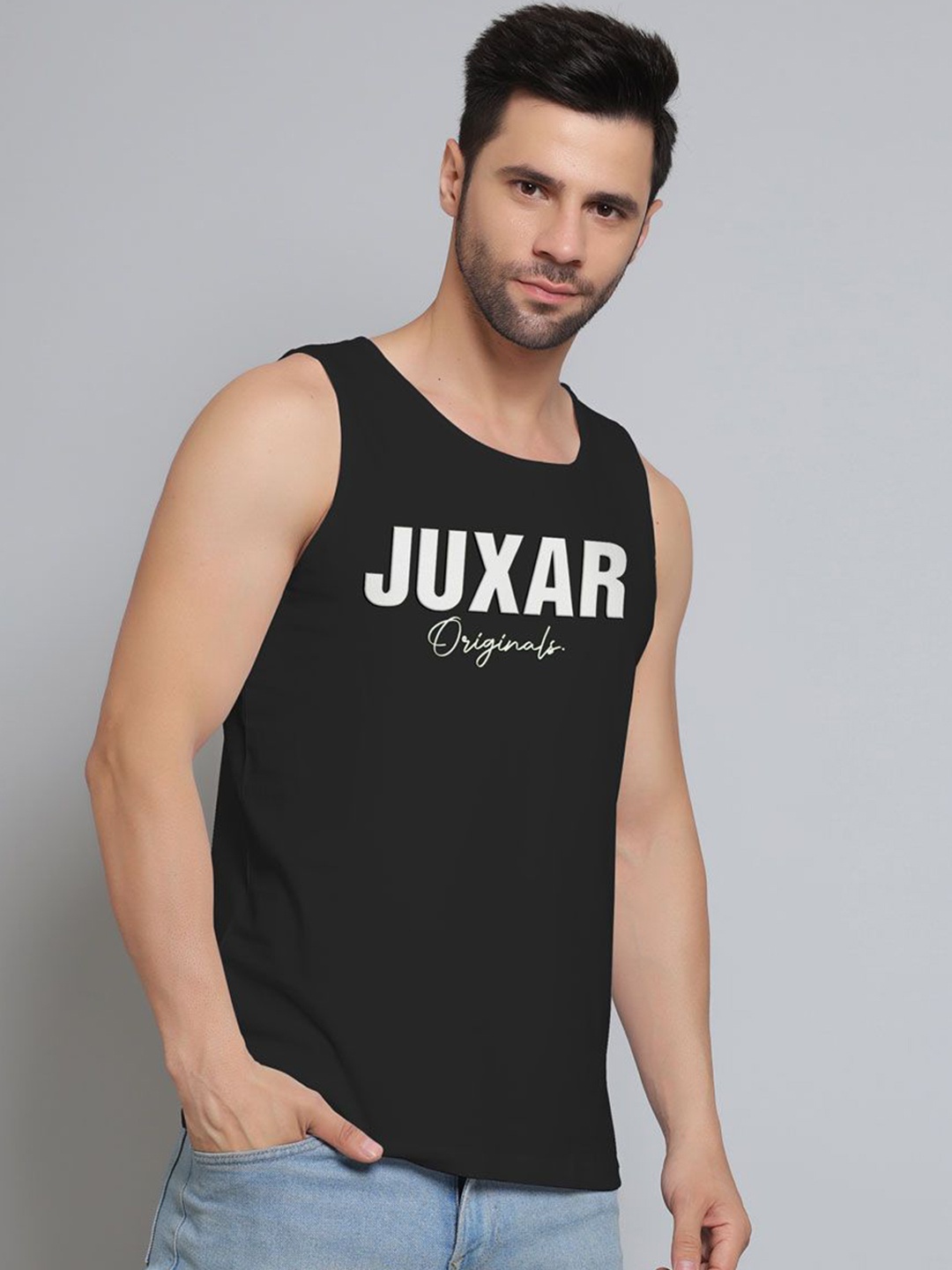 

Juxar Men Printed Sleeveless Cotton Gym Innerwear Vests JUX-18-BK-WH-XS, Black