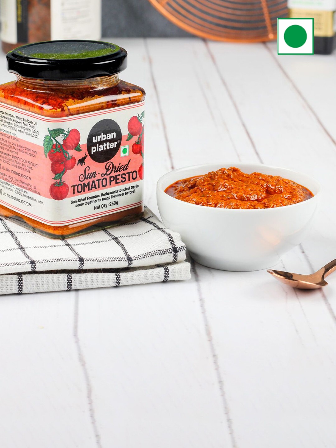 

URBAN PLATTER Sun-Dried Tomato Pesto-250 g, Red
