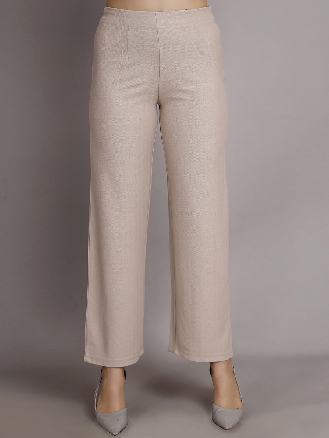 

VISO Women Slim Fit Trousers, Beige