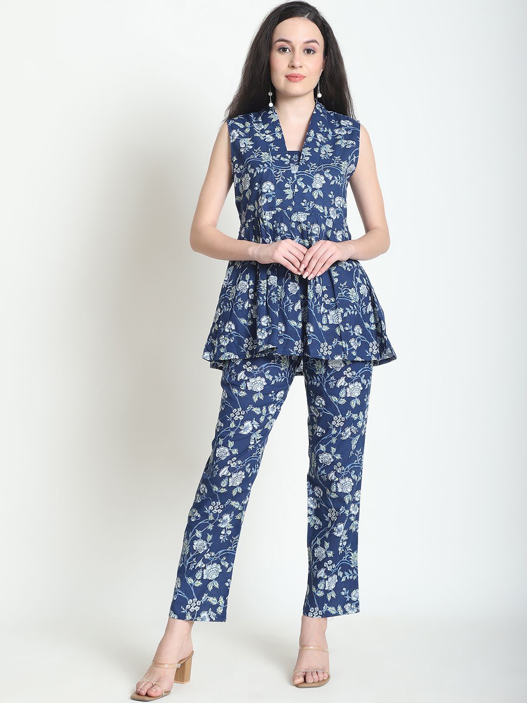 

WELL KEPT Printed V-Neck Sleeveless Organic Cotton Top With Trousers, Navy blue