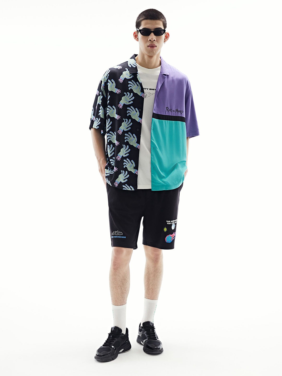 

H&M Men Loose Fit Printed Resort Shirt, Purple